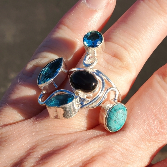 New Twisted Black Onyx, Turquoise and Blue Topaz Silver Ring. - Picture 9 of 12